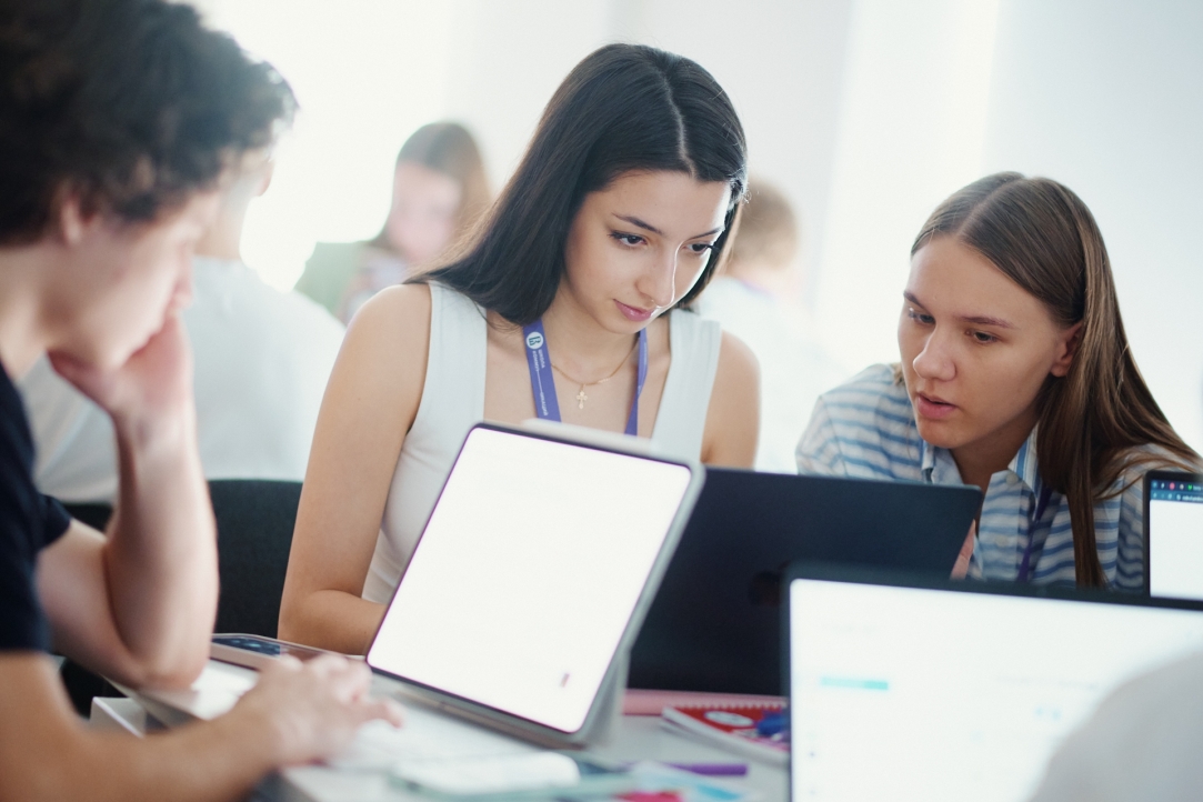 Студенты Школы коммуникаций – победители конкурса ВЦИОМ